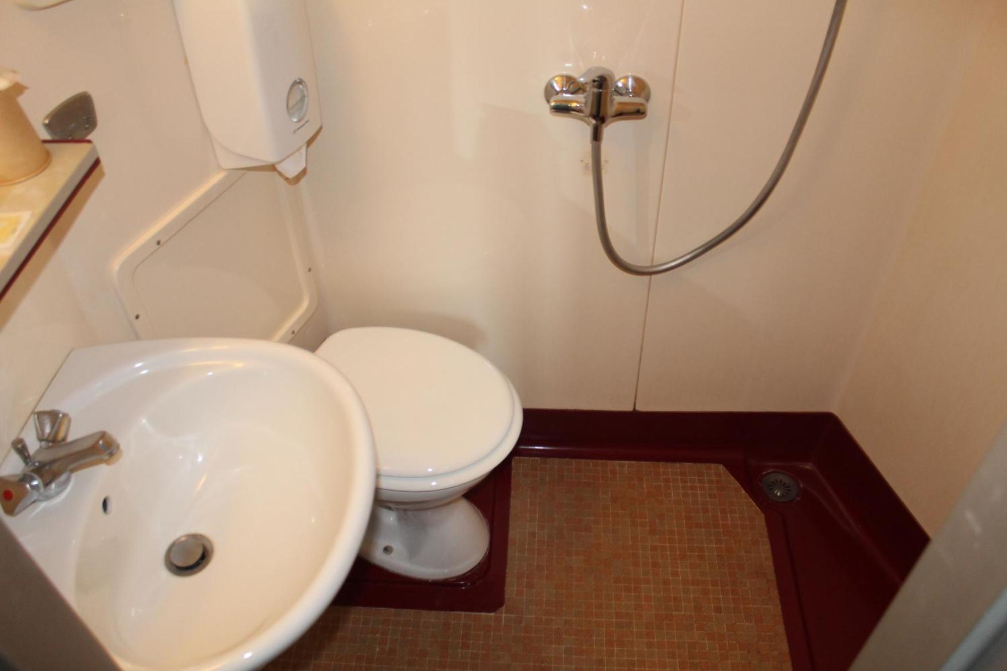 Hotel Des Pins Jullouville-les-Pins Habitación foto