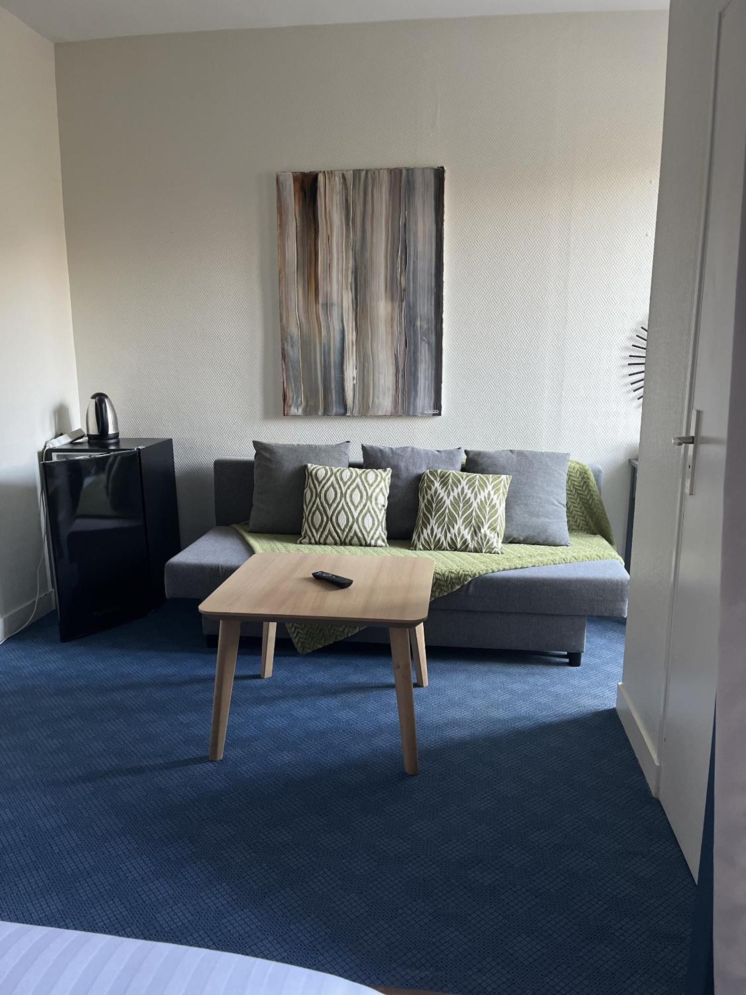 Hotel Des Pins Jullouville-les-Pins Habitación foto